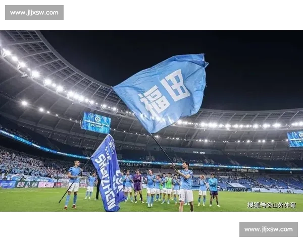 巅峰对决引爆全场焦点战豪门碰撞改写联赛格局关键进球悬念迭起夜